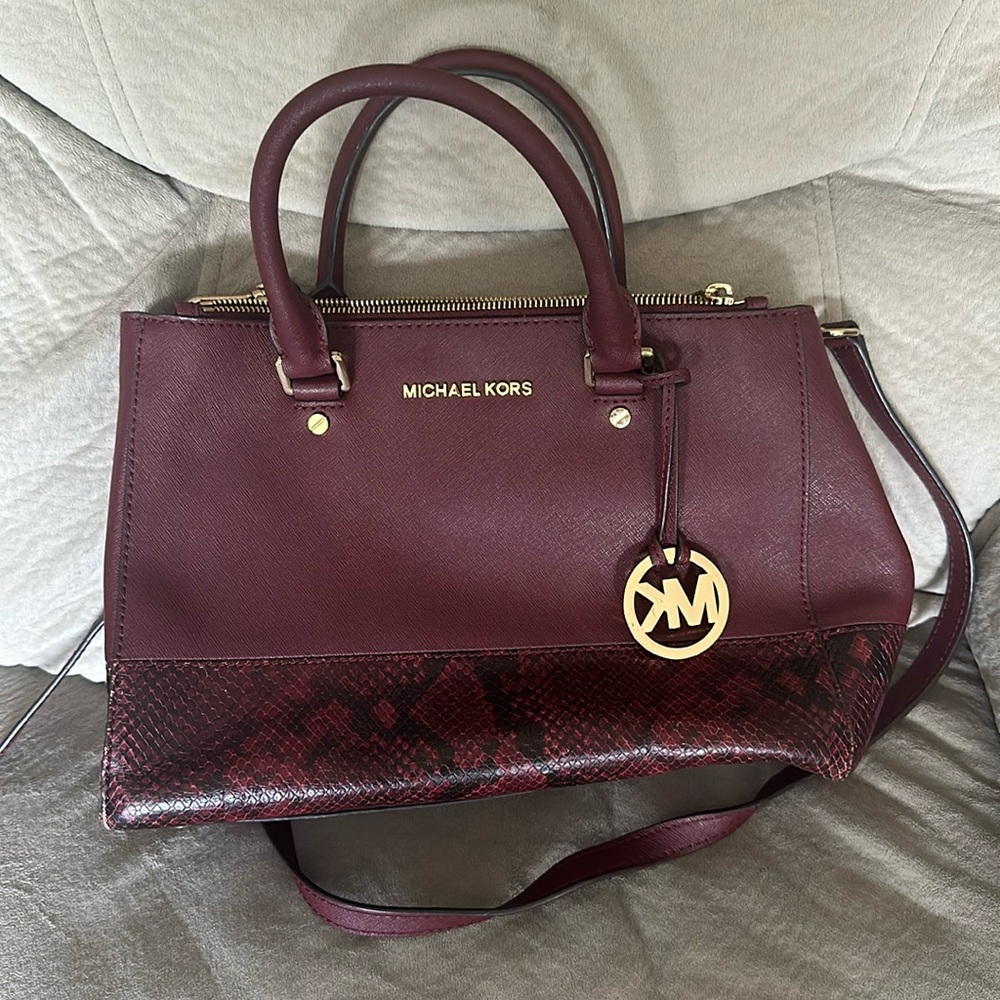 MK purse